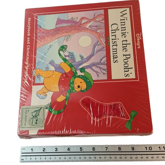 VTG Winnie the Pooh's Christmas Gift Box 1992 Storybook And Stocking New Sealed - Picture 5 of 8